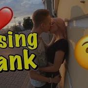 Kissing Prank Фокус За Поцелуй Развод На Поцелуй Простой Способ